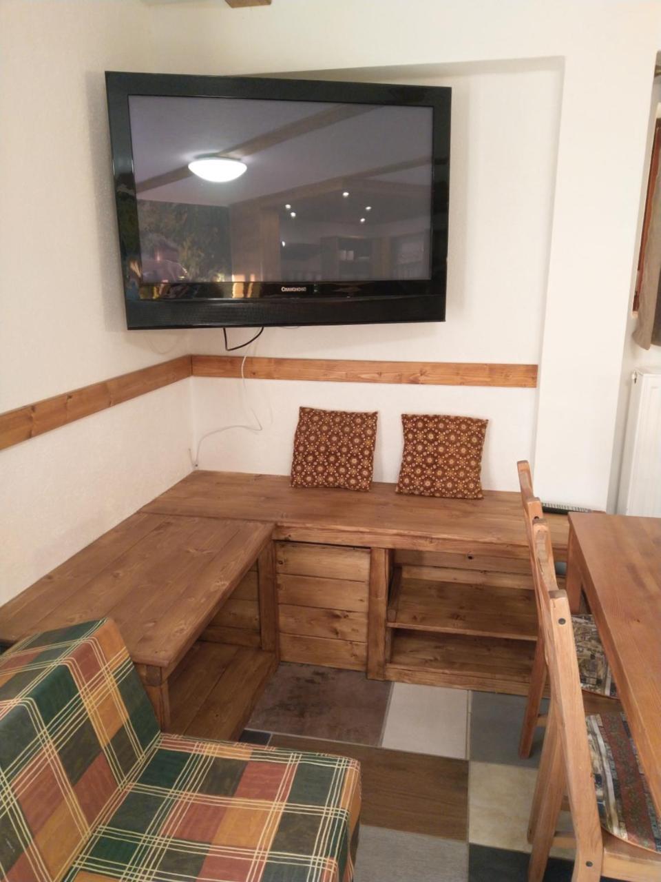 Apartmany Sharka -Sarka Justrova เดชชิน ภายนอก รูปภาพ